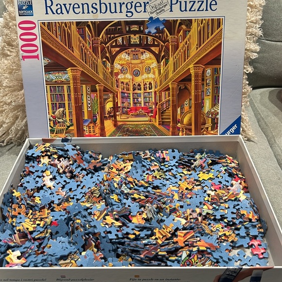 Ravensburger World of Words 1000 Piece Jigsaw Puzzle for Adults - Picture 4 of 6